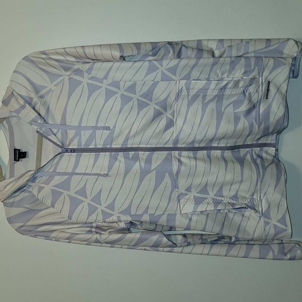 Patagonia XL SPF hoodie lavender 💜 🍃